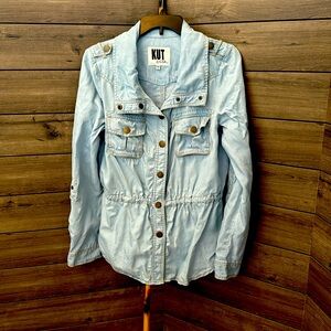 Women’s large KUT from the Kloth Jean shirt